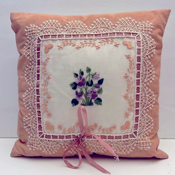 Embroidered Handcrafted Beautiful Pillow Violets Pansy Lace - Picture 7 of 7